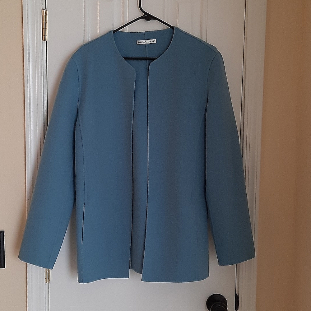 Jillian Jones turquoise jacket, sz L.  No buttons. Side split pockets.